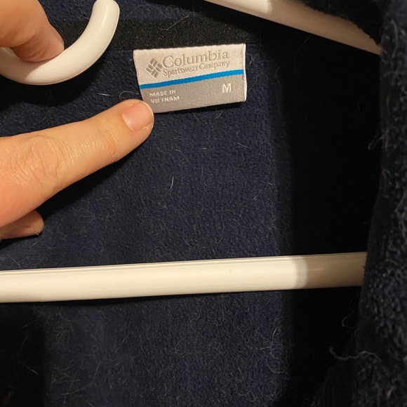 Columbia jacket. Pet friendly home. - Picture 2 of 2